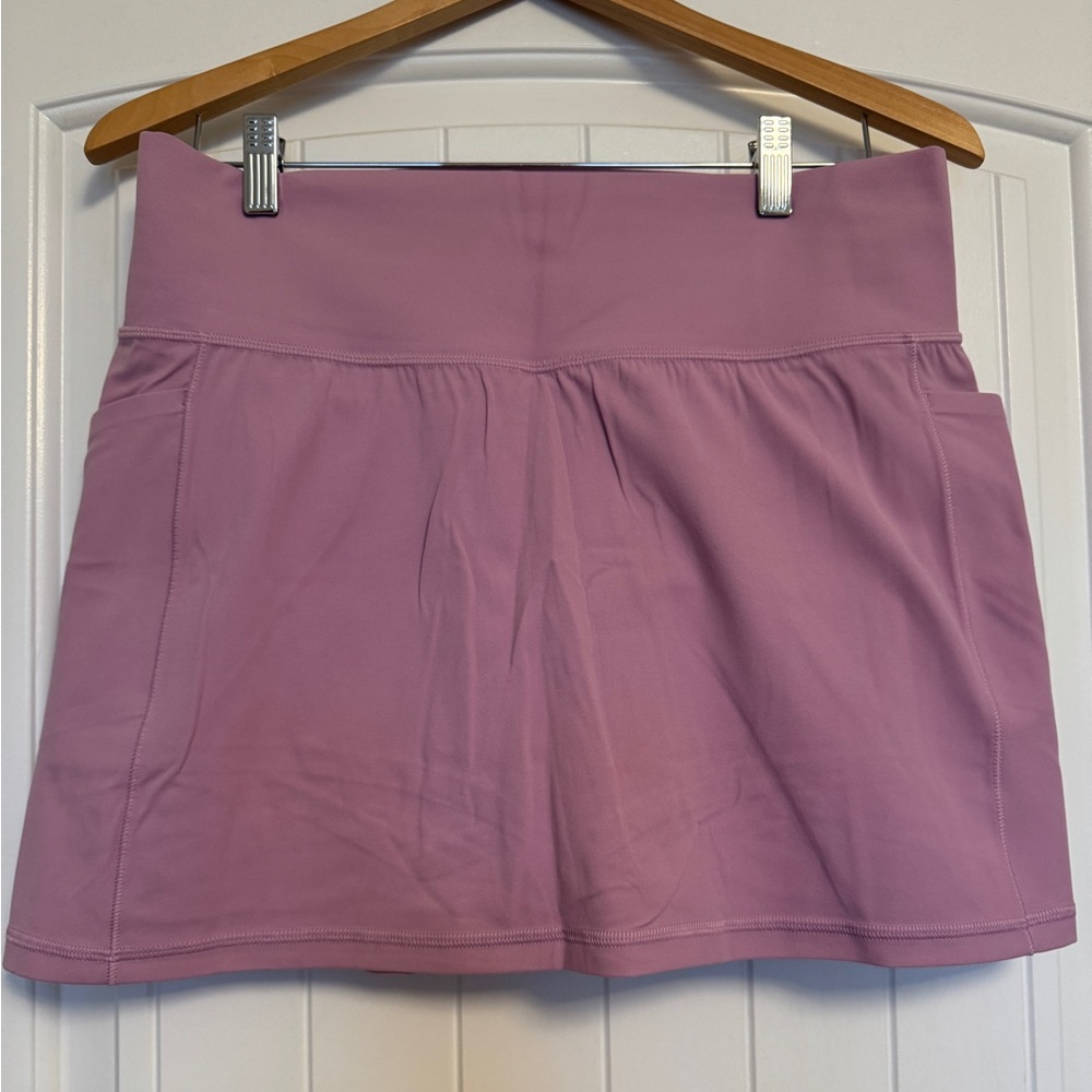 Athleta salutation stash pocket skort